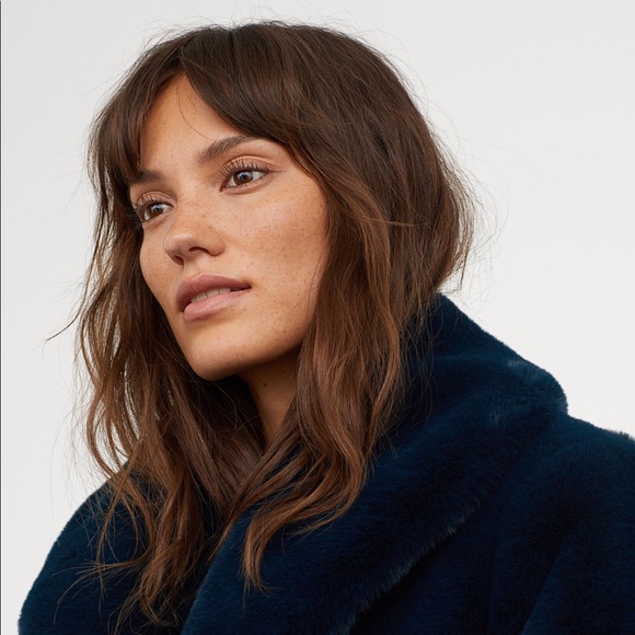 ♥️H&M Teal Faux Fur Jacket - Picture 2 of 9